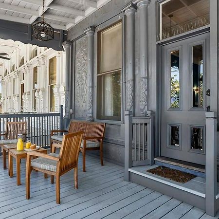 Appartamento The Loft On Main St Loft With Balcony Views Fredericksburg Esterno foto